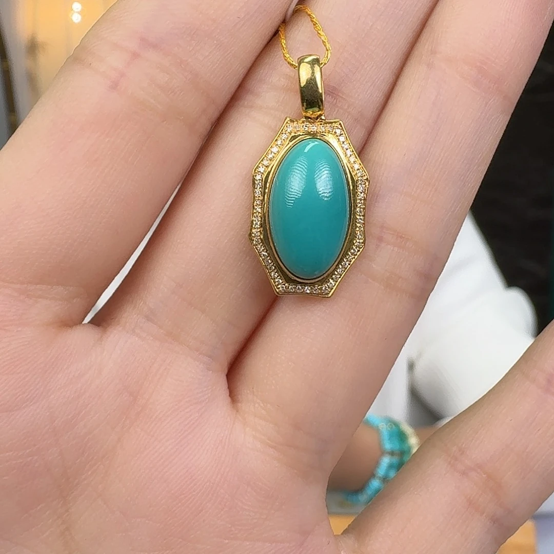 绿松石18K金镶嵌挂件