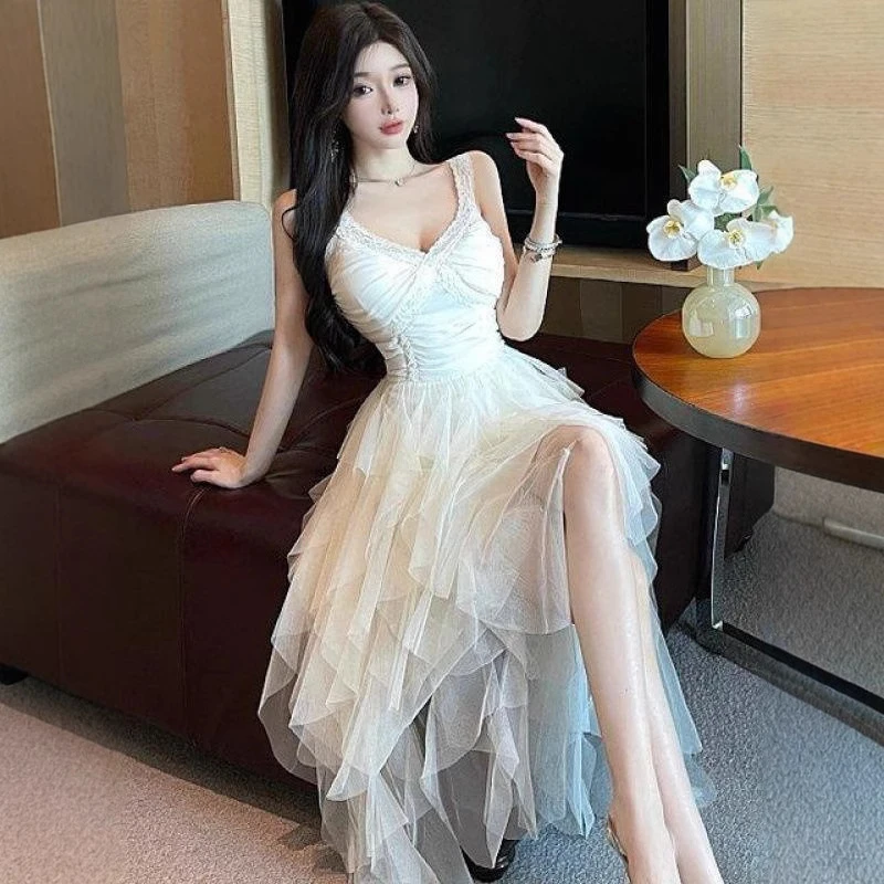 气质名媛千金风不规则网纱吊带连衣裙设计感收腰公主拖尾礼服长裙