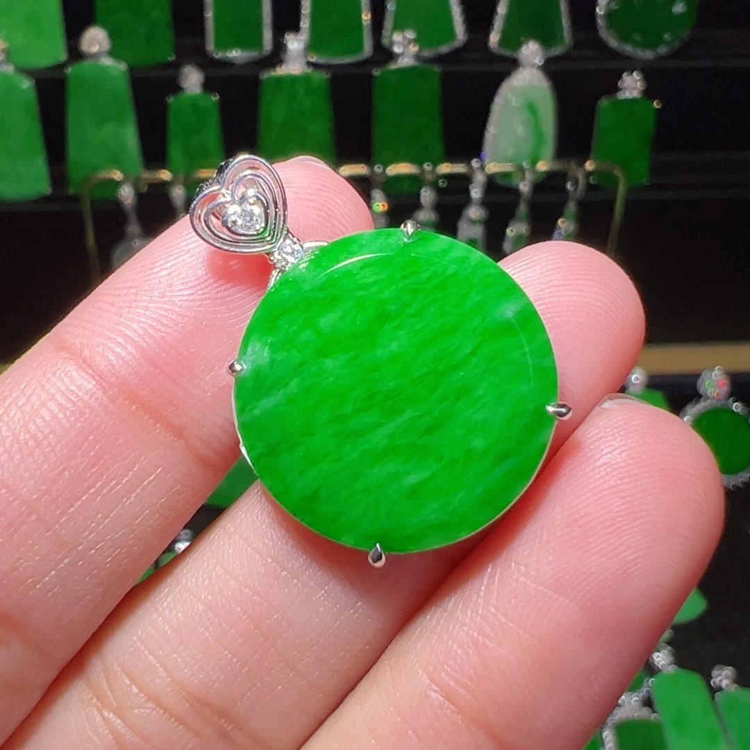 翡翠吊坠(不含链)18K金镶嵌
