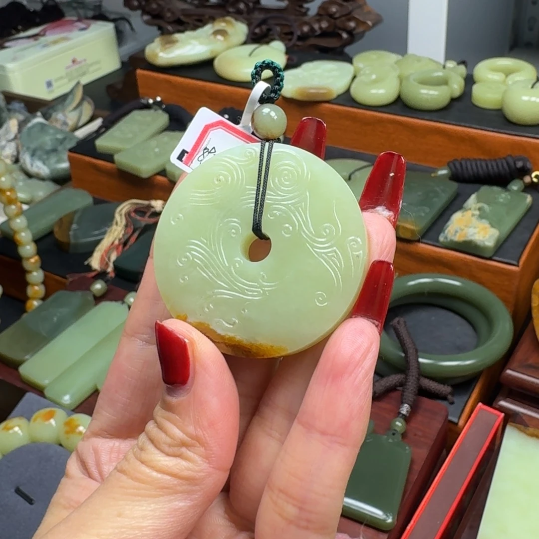 岫岩河磨玉（透闪石质玉）未镶嵌手链