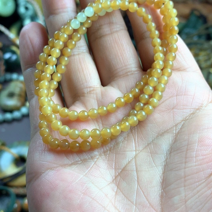 吊坠(赠链)未镶嵌岫岩老玉（透闪石质玉）王****）