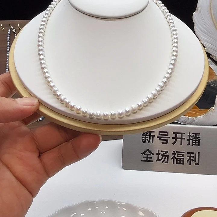 颈饰钛钢淡水珍珠