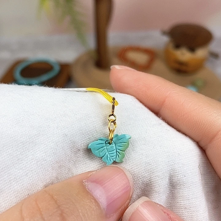 绿松石配饰未镶嵌