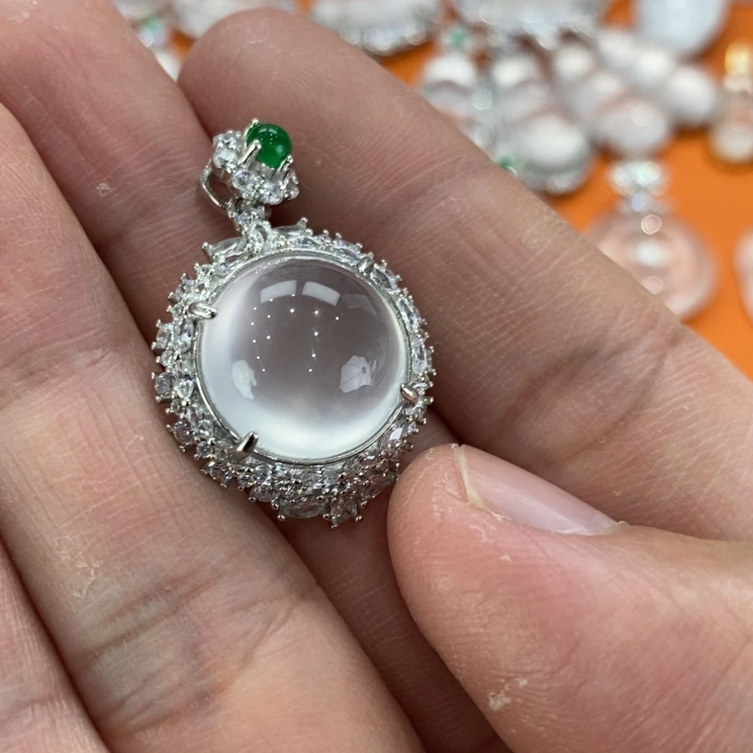 石英质玉吊坠(赠链)银S925镶嵌
