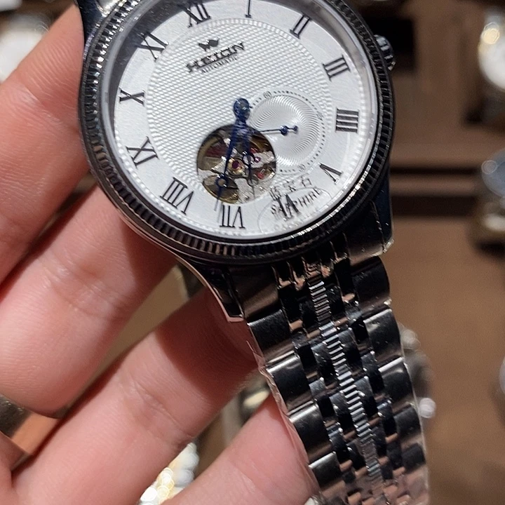 精钢孤品手表一个