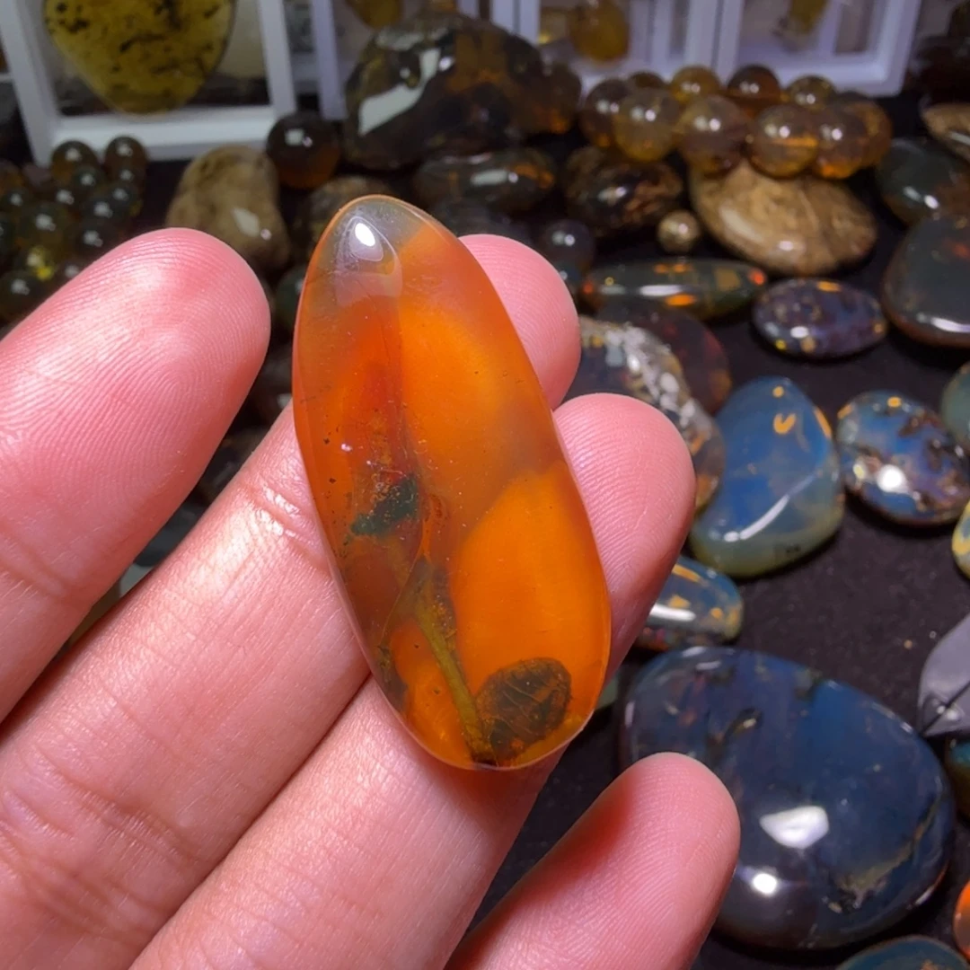 用***1琥珀未镶嵌裸石，，，