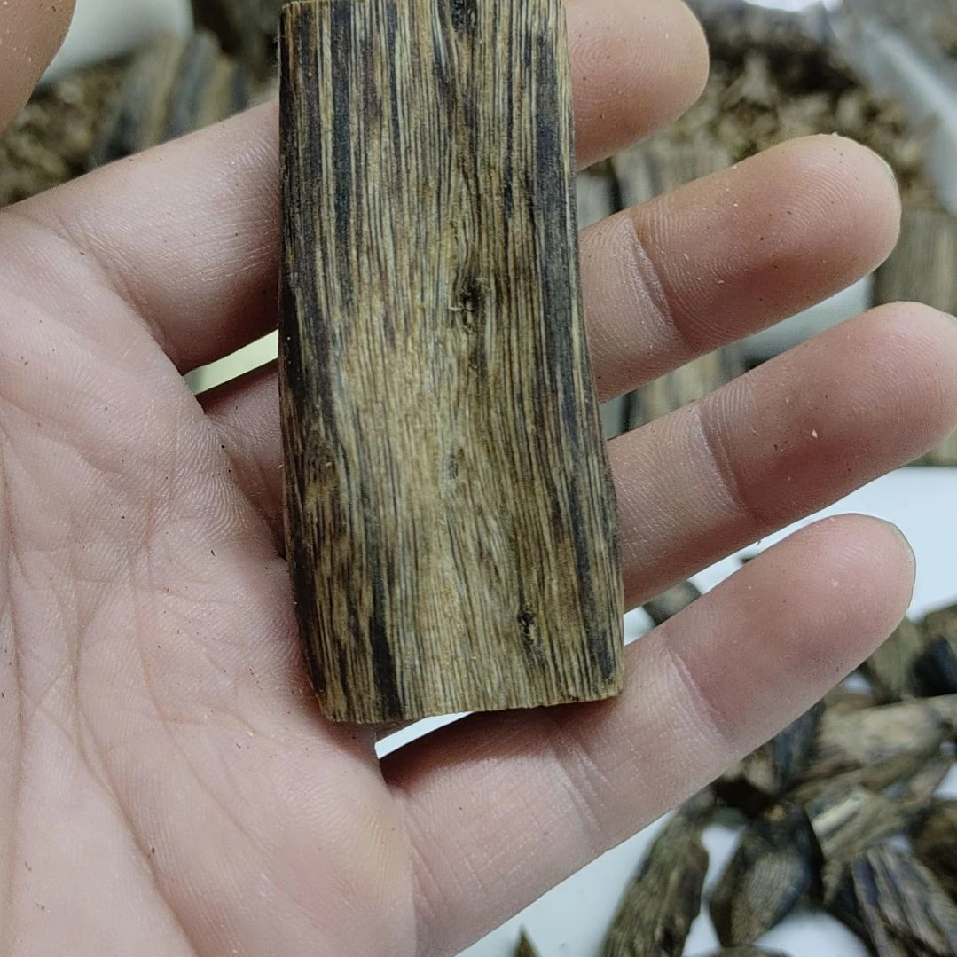 沉香碎屑沉香沉香串串