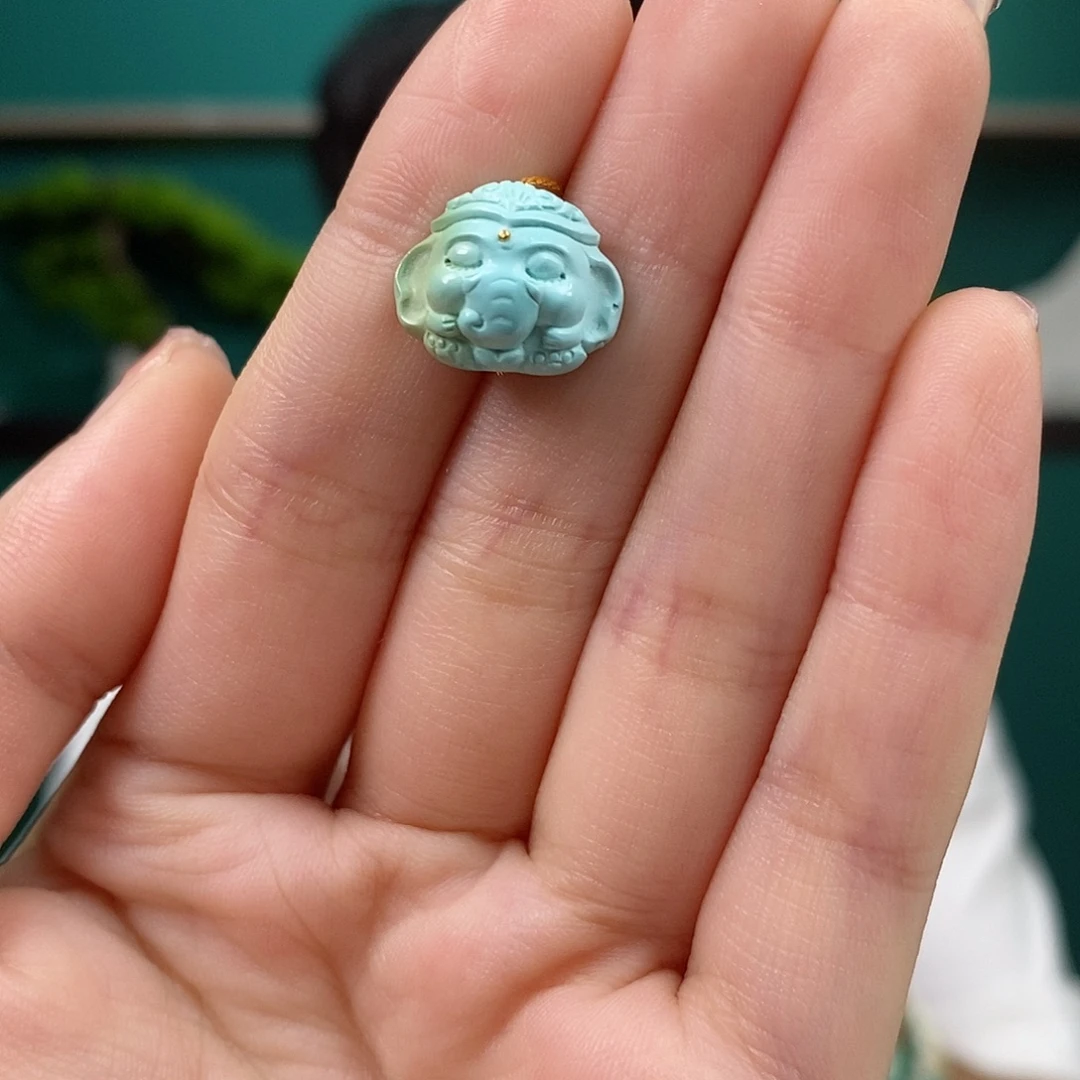 未镶嵌绿松石珠宝奇石