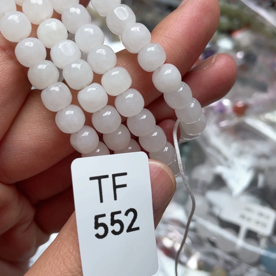 水晶多样性发一只未镶嵌