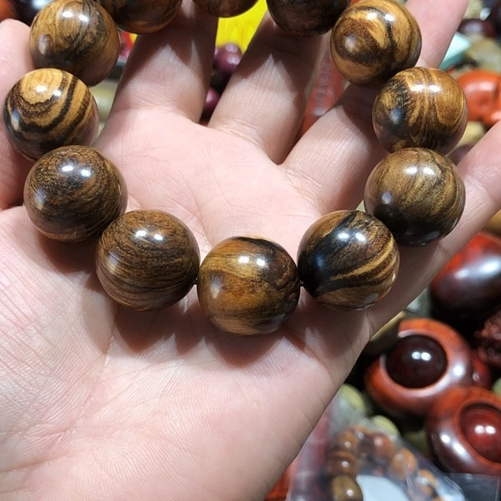 只***山维腊木（绿檀）123365477899977