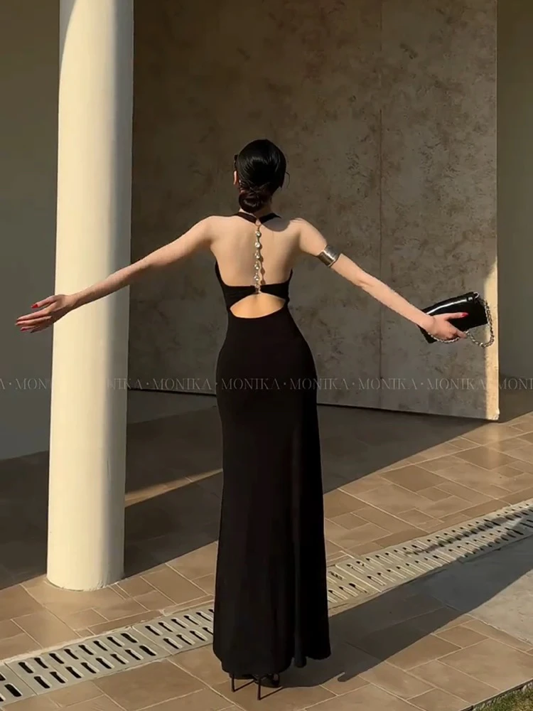 黑色露背吊带连衣裙修身显瘦气质长裙夏季开叉设计