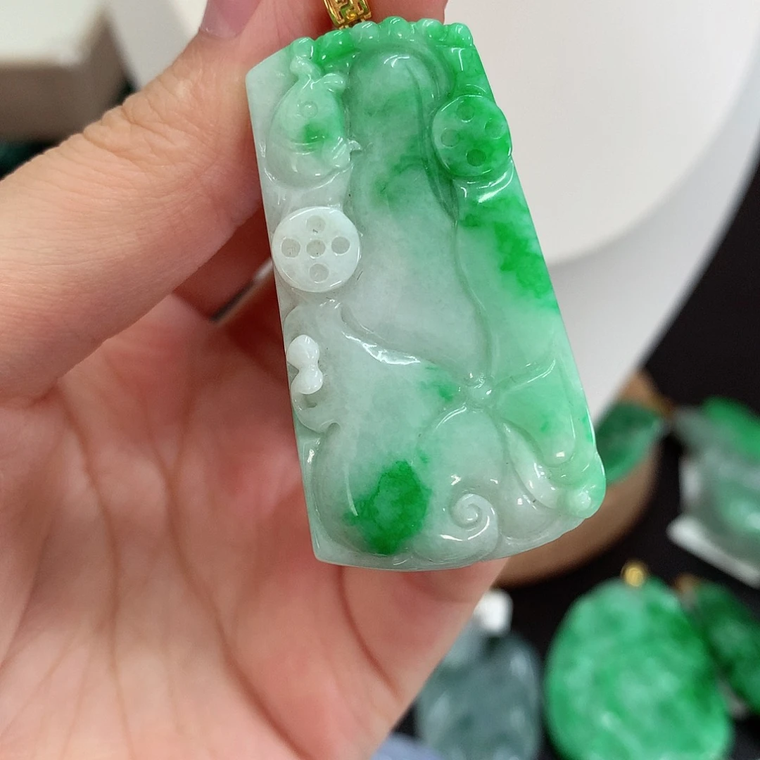 翡翠18K金镶嵌吊坠(不含链)