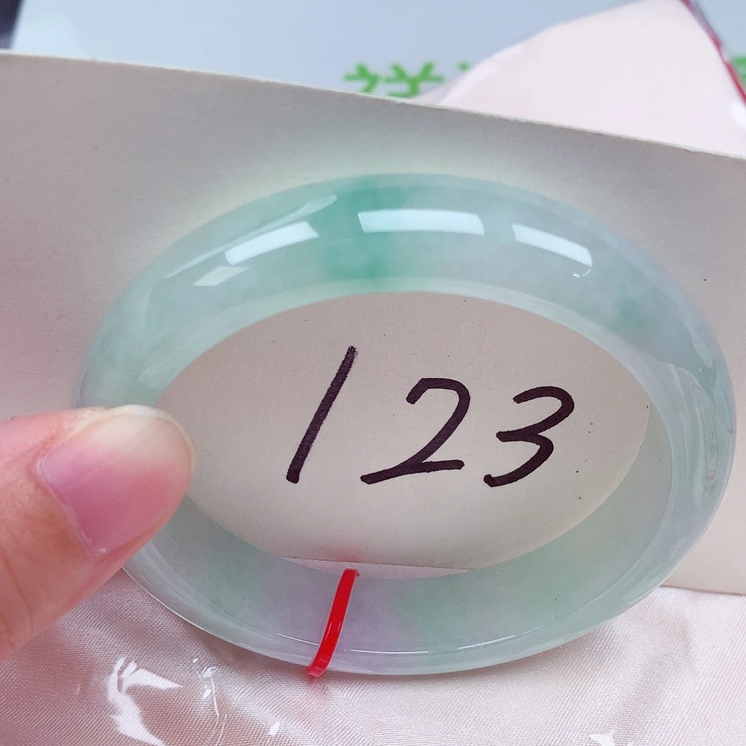 翡翠未镶嵌手镯翡翠