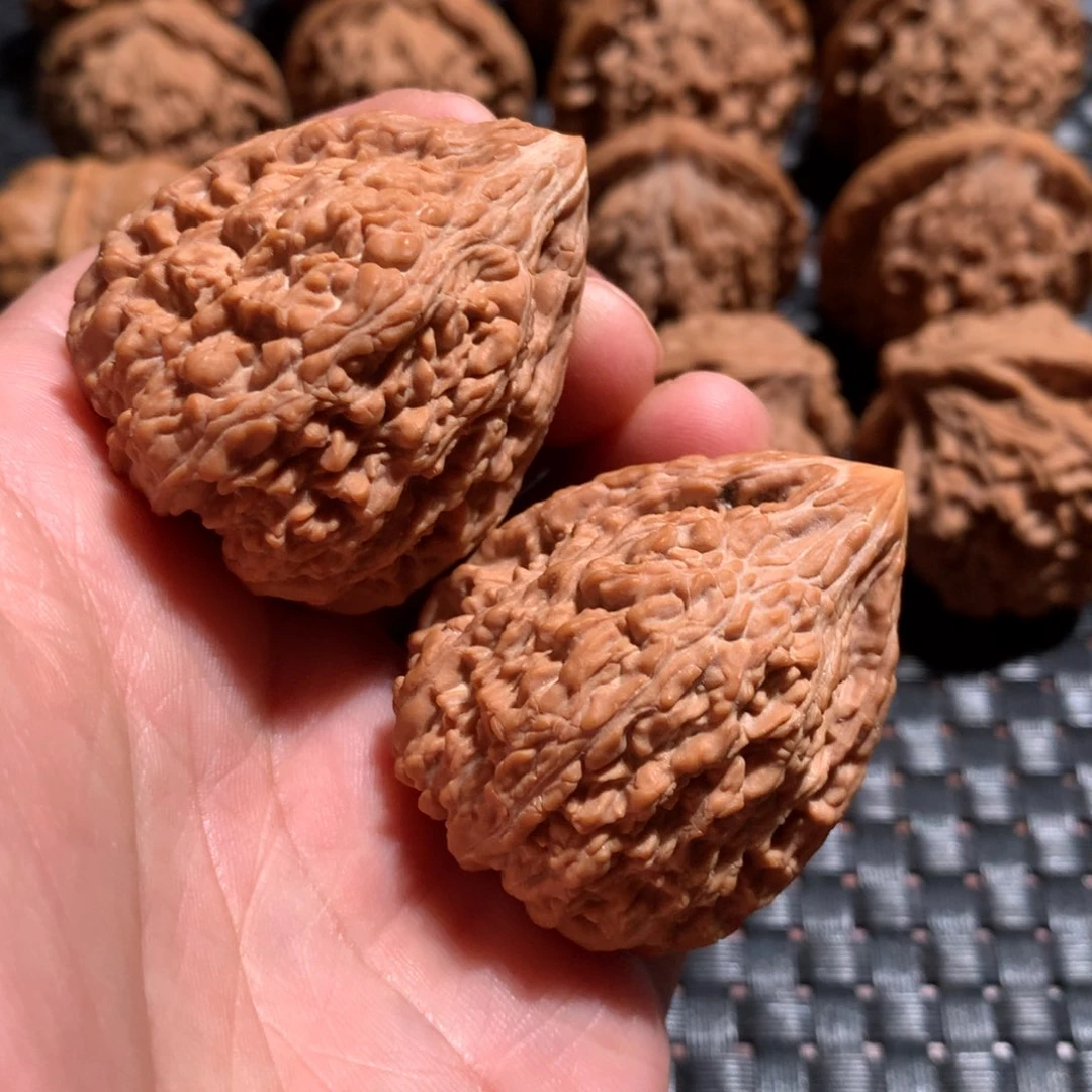 文玩核桃把件 36塔尖