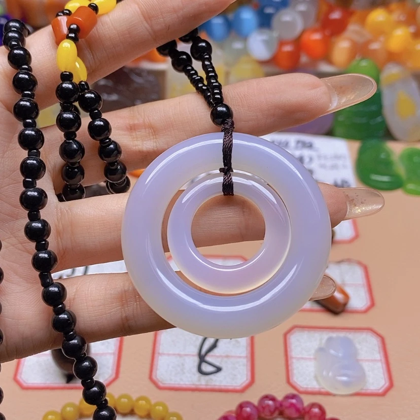 【闪购商品】玛瑙/玉髓颈饰未镶嵌花**州