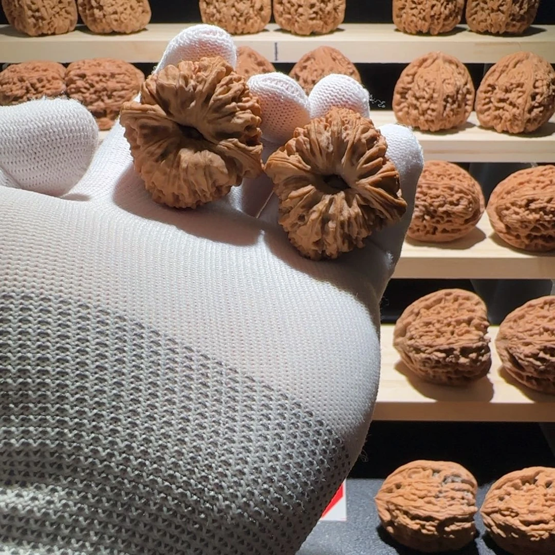 吊坠文玩核桃38奥迪三角