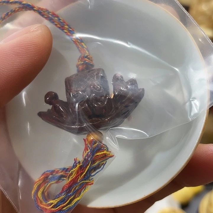 晋***堂瓷片精致雕刻工艺精湛