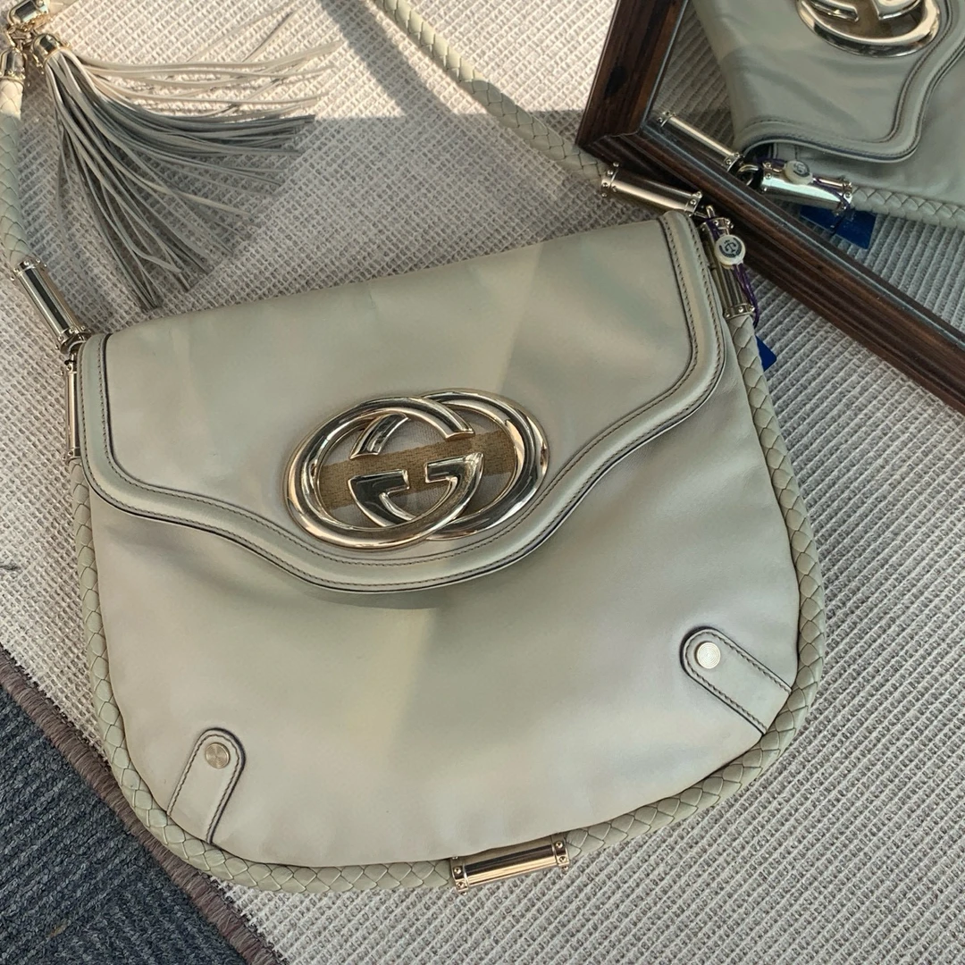 95新 GUCCI/古驰 gucci 奶油白狩猎流苏单肩包