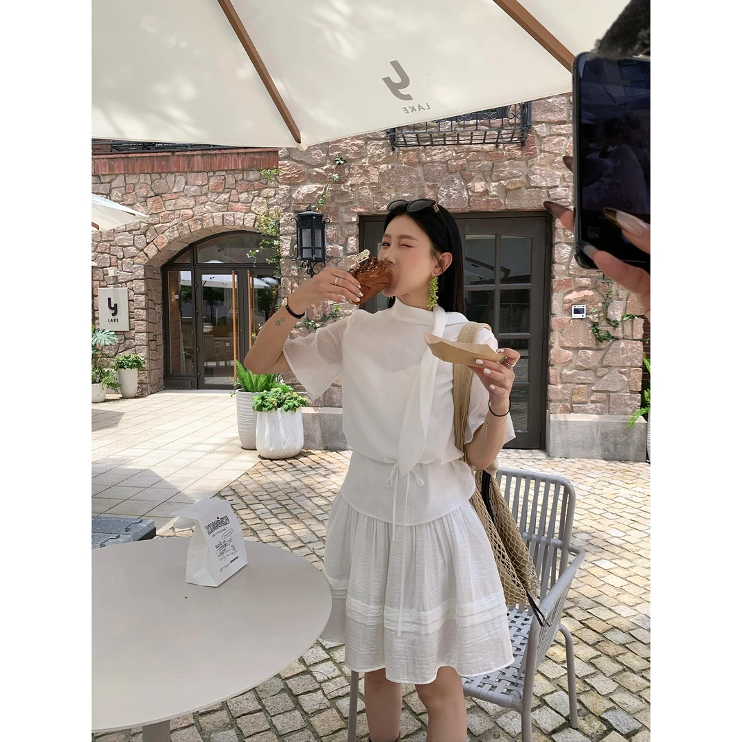 70不是七十【晨间雾白】 夏季轻薄防晒翻领绑带中袖天丝小衫