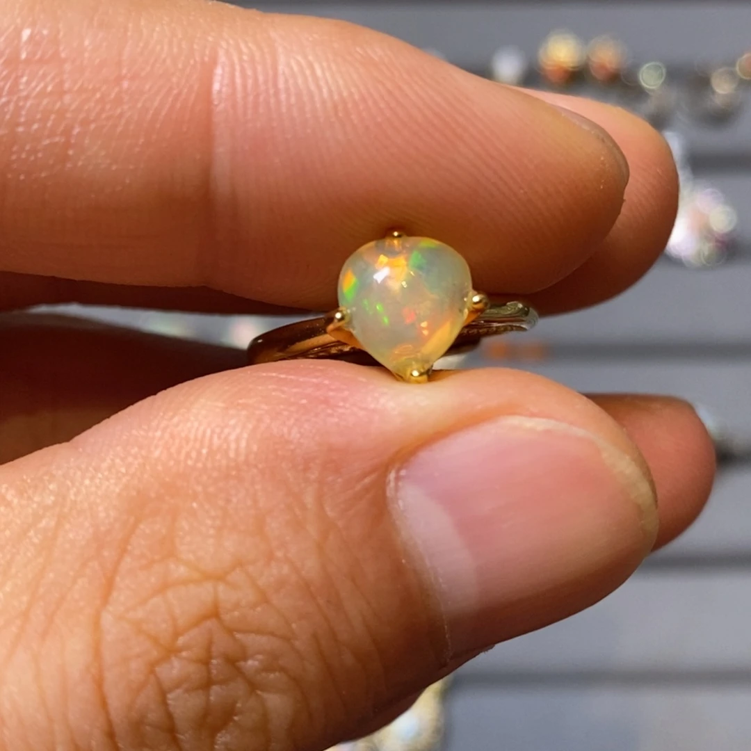 银S925镶嵌欧泊戒指82