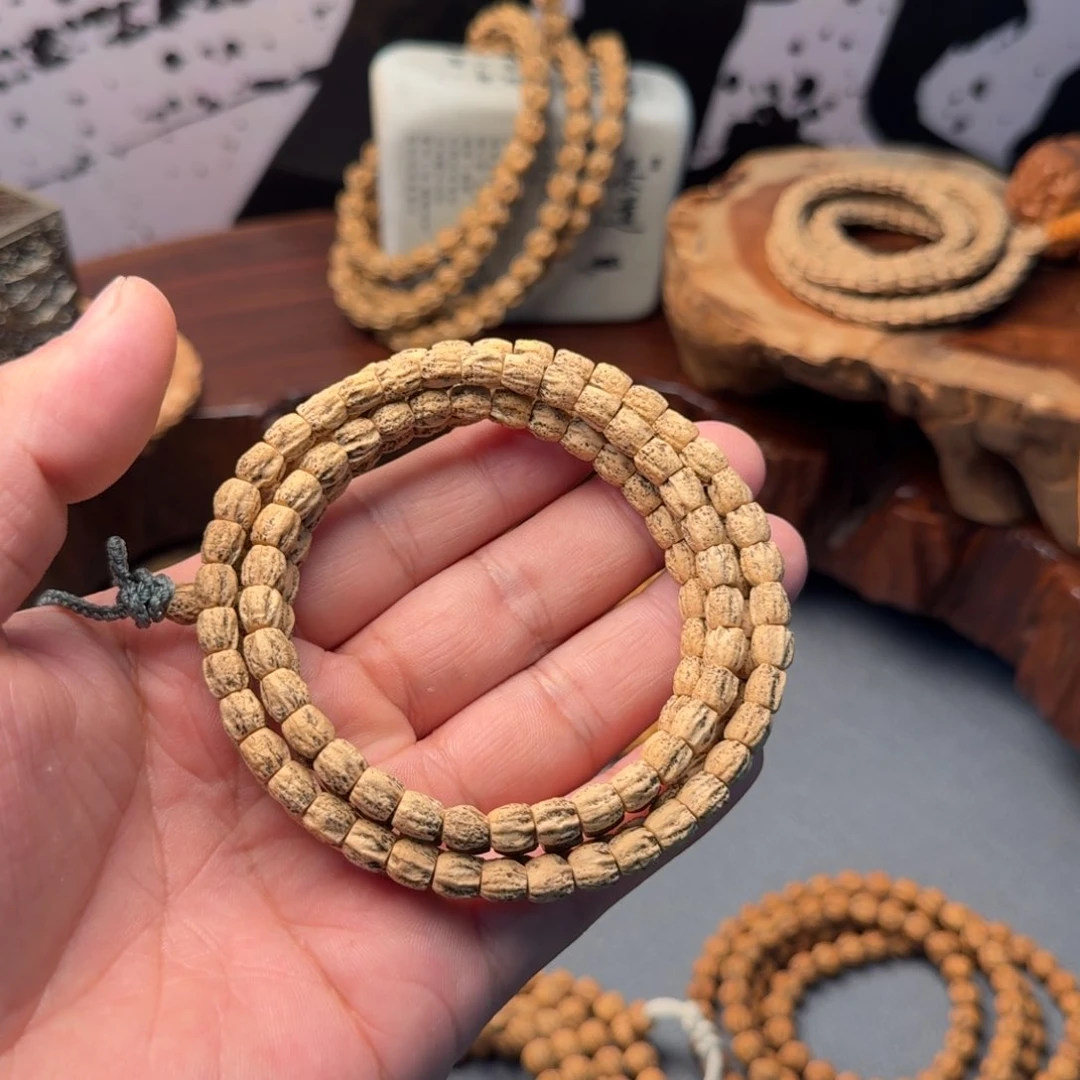 柏香籽/百香籽吊坠钓****孩