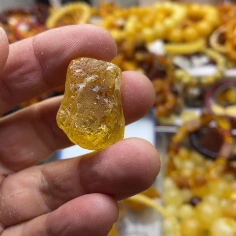 手串琥珀未镶嵌吊坠
