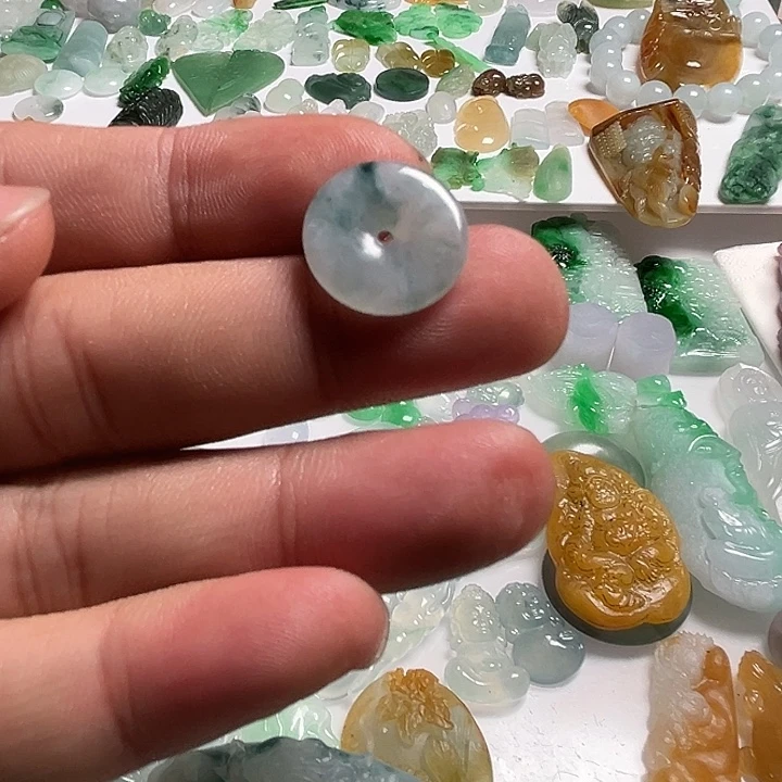 翡翠未镶嵌颈饰天然翡翠