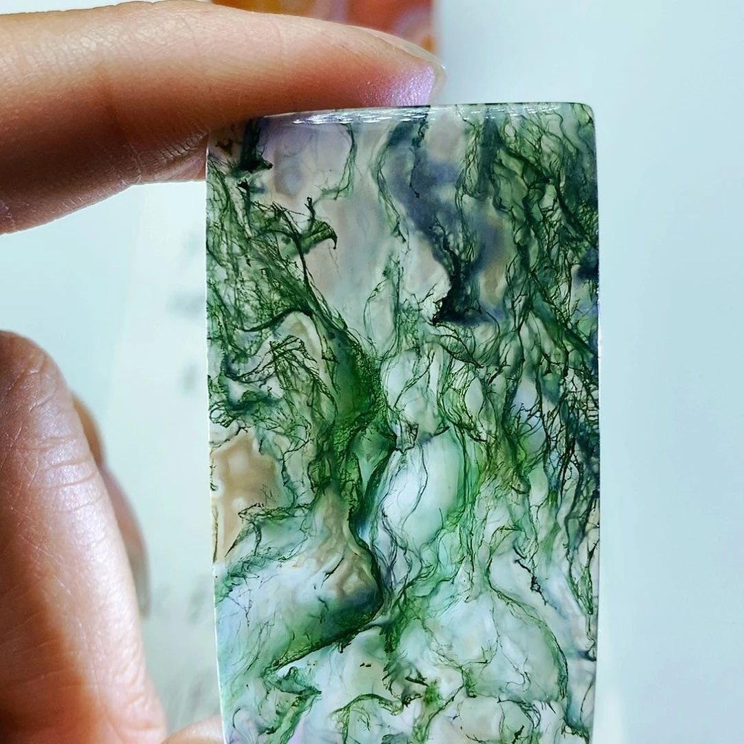 玛瑙/玉髓颈饰未镶嵌日**午