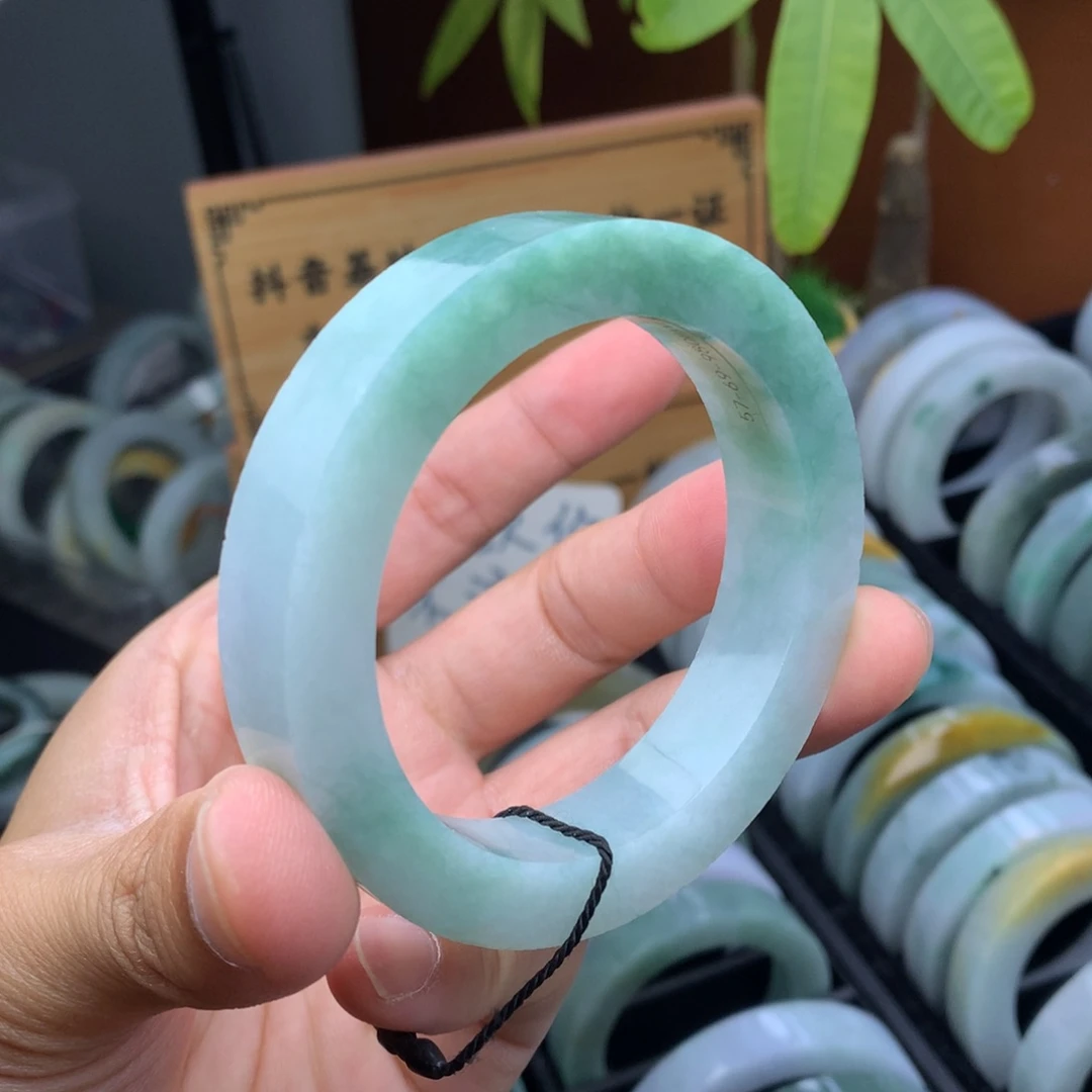 未镶嵌手镯定制翡翠定制手镯