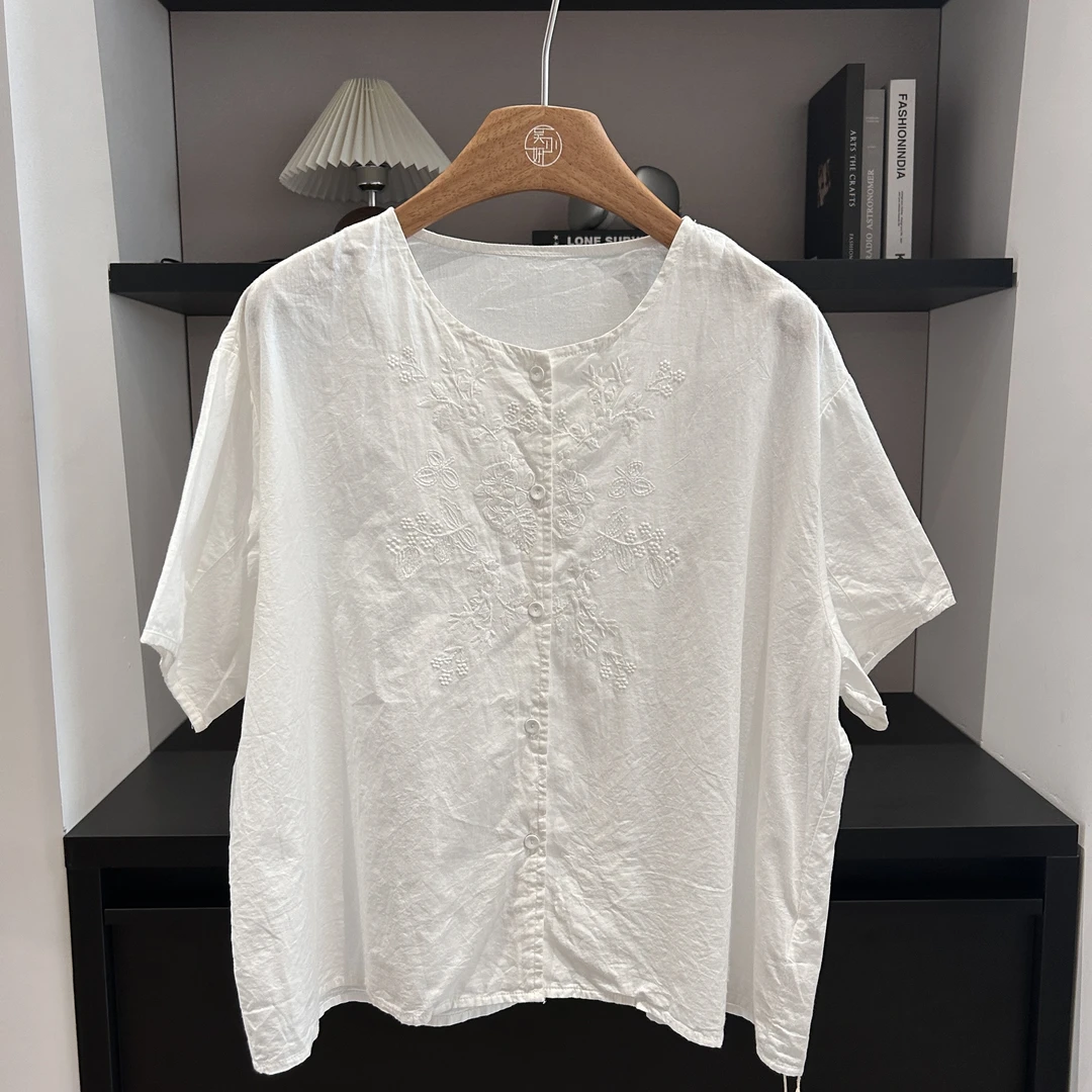 夏季新款文艺圆领纯色衬衫短袖刺绣花朵圆领短袖（衣长58胸围120）