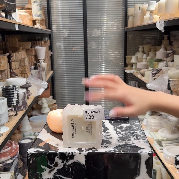 大理石d30。  手感。关机