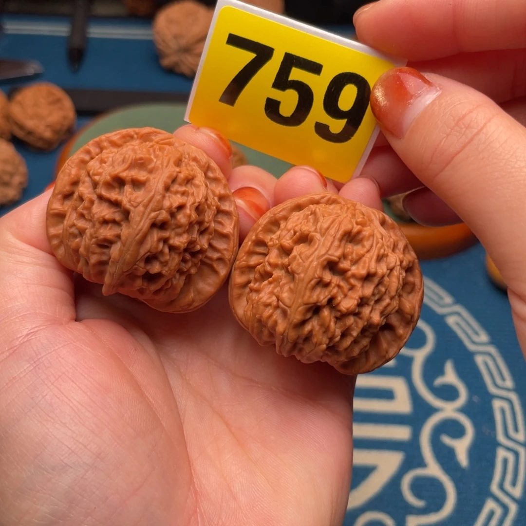 文玩核桃吊坠41白狮子759号