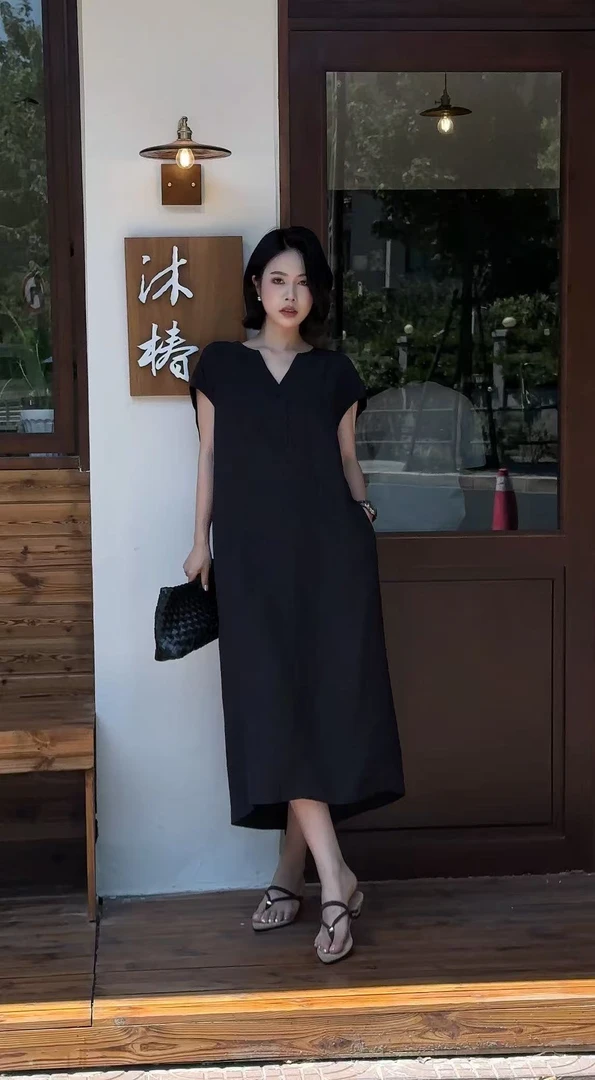 一濛  高级浑然天成一片式V领斜裁长款连衣裙3190830