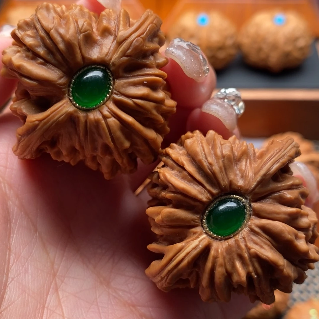 文玩核桃把件43尺寸四座楼