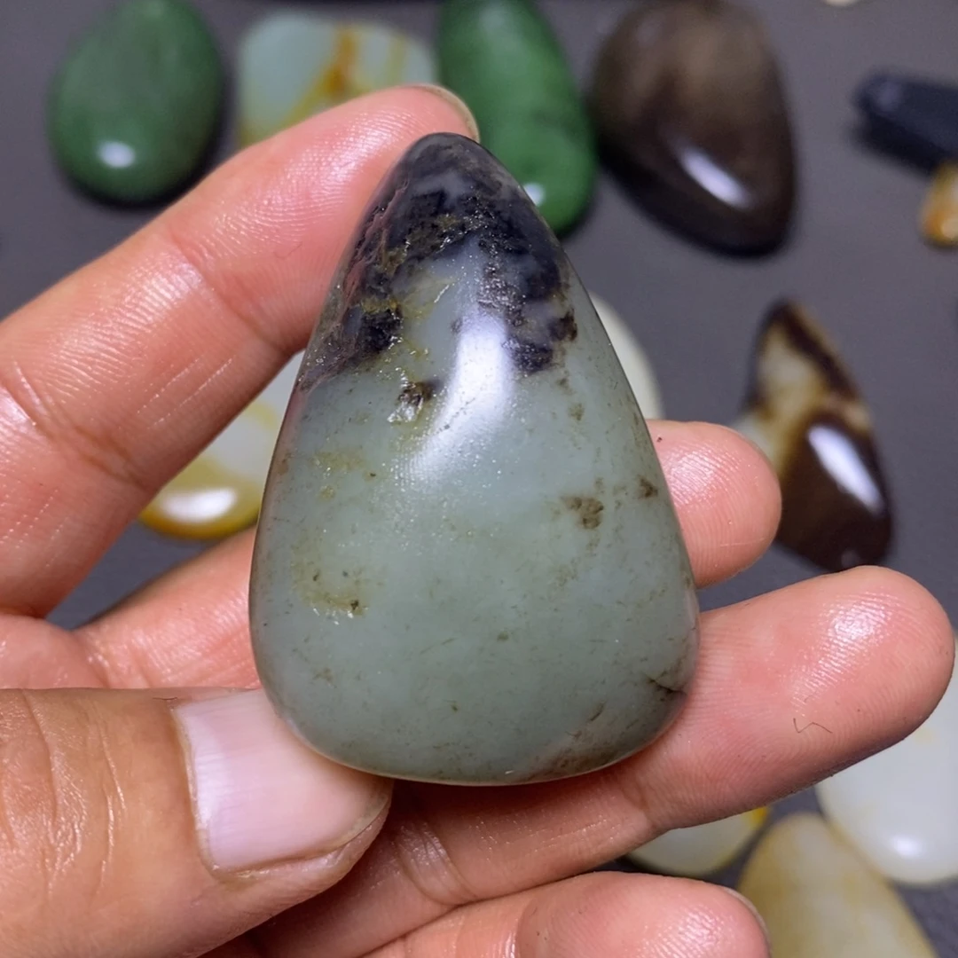 和田玉（糖玉）未镶嵌挂件