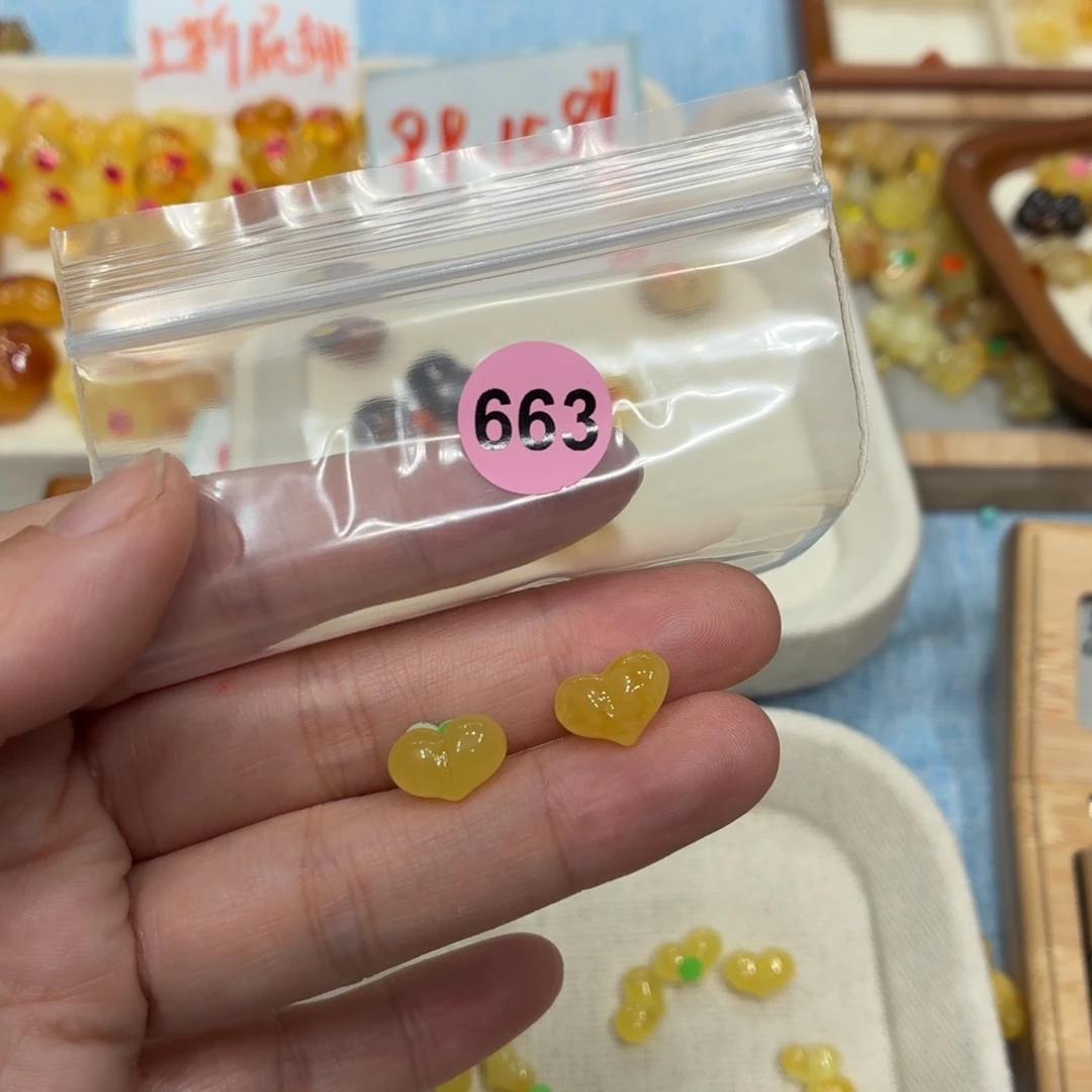 琥珀未镶嵌珠宝奇石