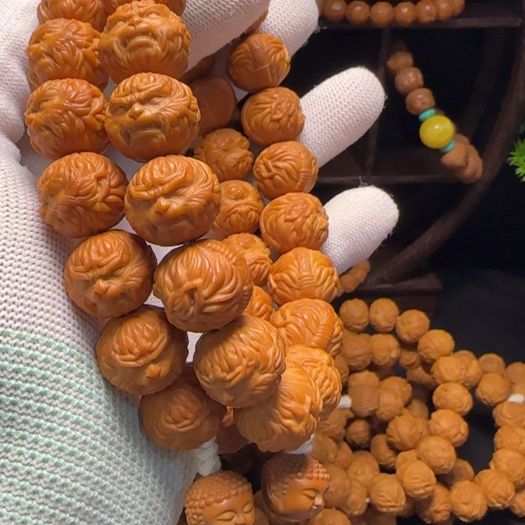 曾***經吊坠猴头核桃猴头