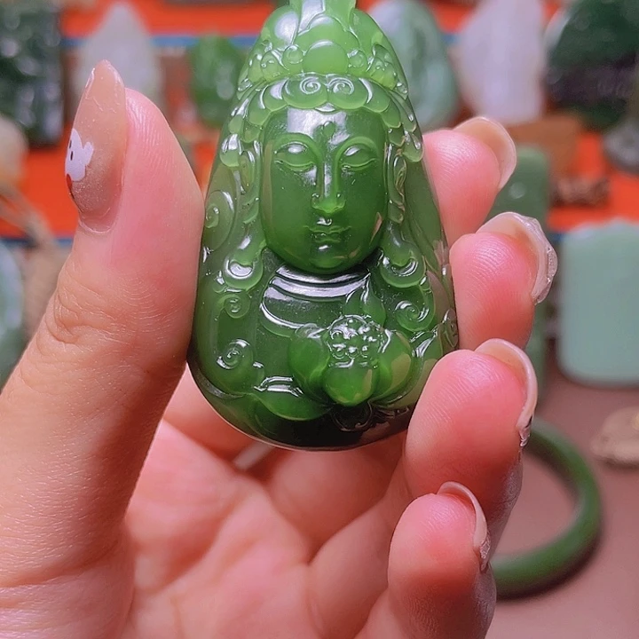 和田玉未镶嵌颈饰