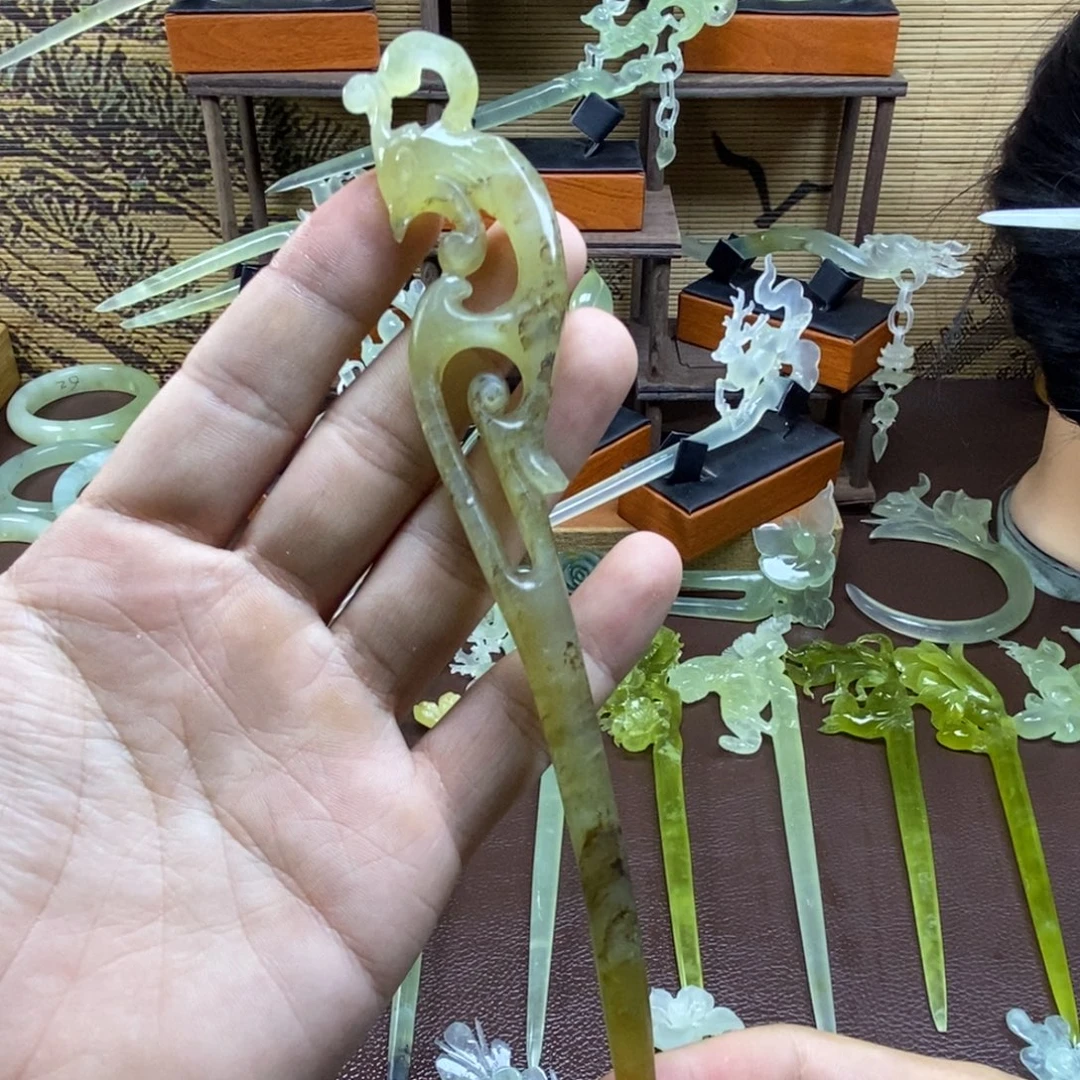 蛇纹石玉未镶嵌发饰