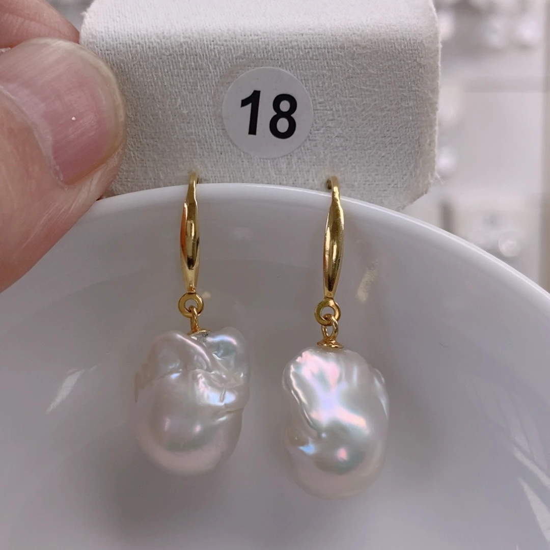 颈饰未镶嵌淡水珍珠