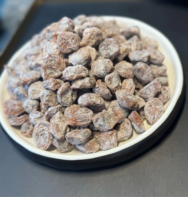 小曾甄选 梅抱葡萄【鱼胶d38】