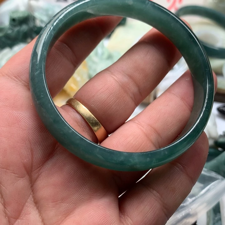 翡翠未镶嵌颈饰保真天然a货翡翠