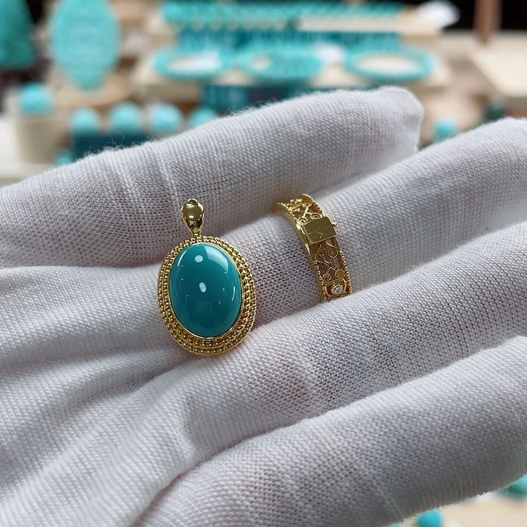 绿松石18K金镶嵌珠宝奇石