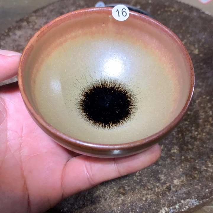 茶盏细看这支公屏上说16