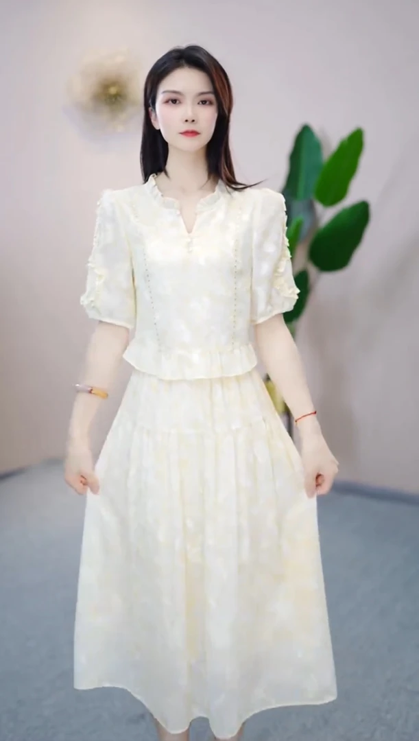 【依橙定制】KK613# 新款 夏季 2025 洋气 收腰  修身 连衣裙
