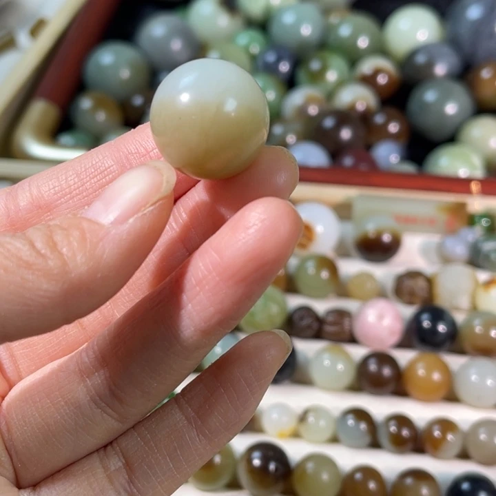 和田玉（糖玉）未镶嵌珠宝半成品