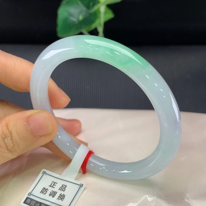 翡翠未镶嵌手镯圆条55