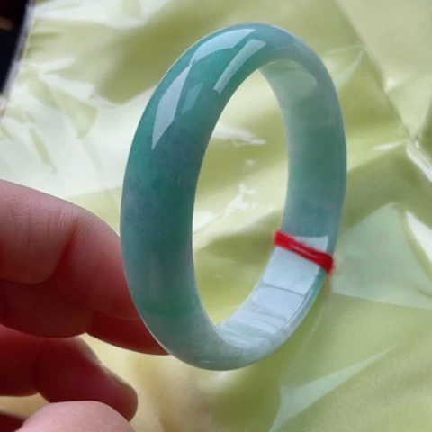 翡翠手镯未镶嵌正58.9