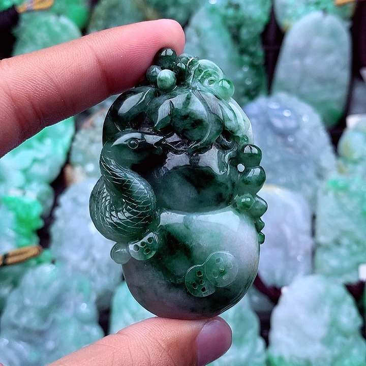 翡翠未镶嵌吊坠(不含链)