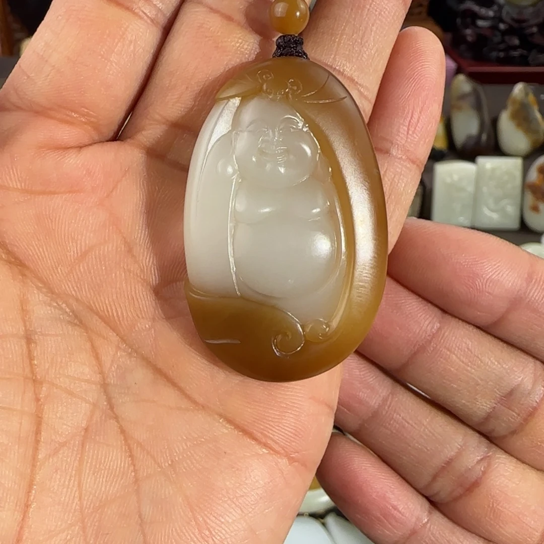 和田玉（糖玉）未镶嵌颈饰